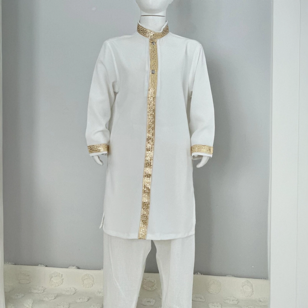 Altın Şeritli Beyaz Uzun Gömlek Beyaz Şalvar 2'li Umre Takımı Altın Şeritli Beyaz Uzun Gömlek Beyaz Şalvar 2'li Umre Takımı 1